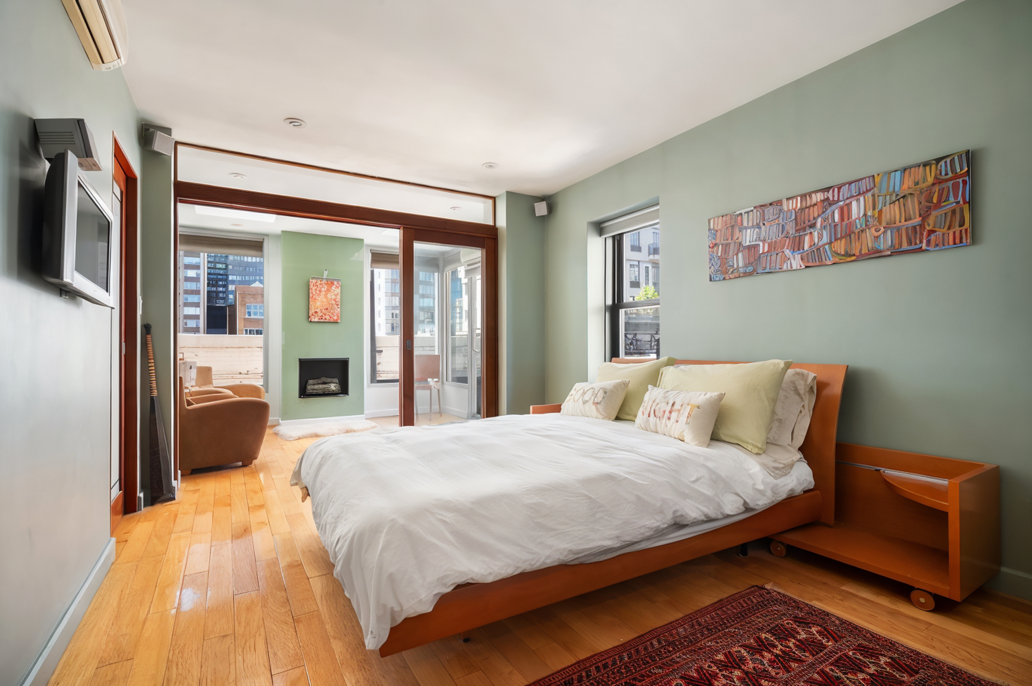 New York City, New York, 10065, United States, 1 Bedroom Bedrooms, ,1 BathroomBathrooms,Residential,For Sale,1793589