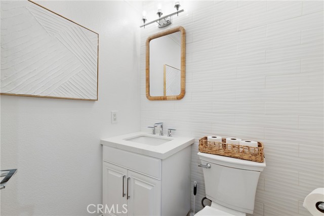 San Clemente, California, 92672, United States, 2 Bedrooms Bedrooms, ,3 BathroomsBathrooms,Residential,For Sale,1983604