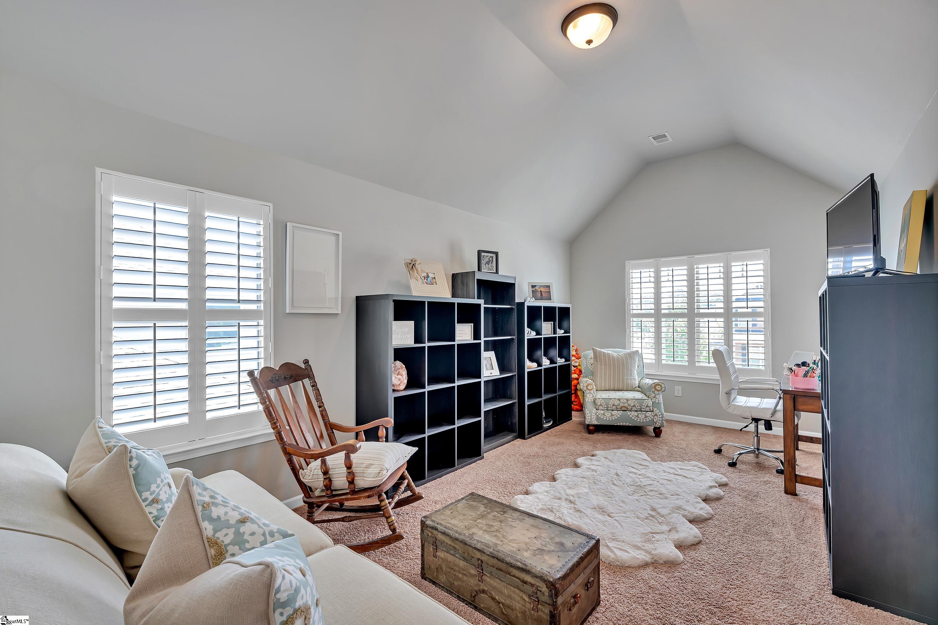 Simpsonville, South Carolina, 29681, United States, 5 Bedrooms Bedrooms, ,4 BathroomsBathrooms,Residential,For Sale,1885438