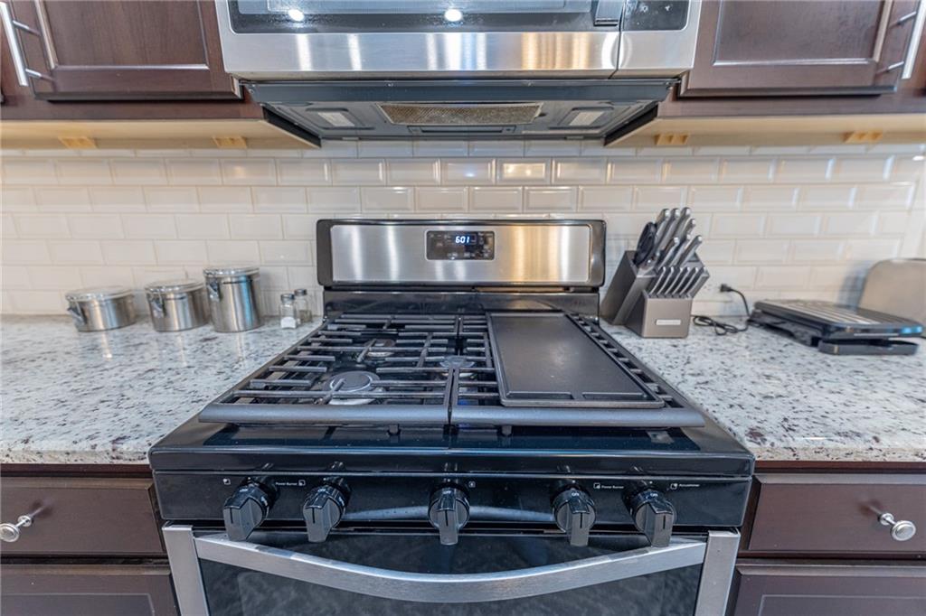 Lawrenceville, Georgia, 30046, United States, 5 Bedrooms Bedrooms, ,4 BathroomsBathrooms,Residential,For Sale,1982539