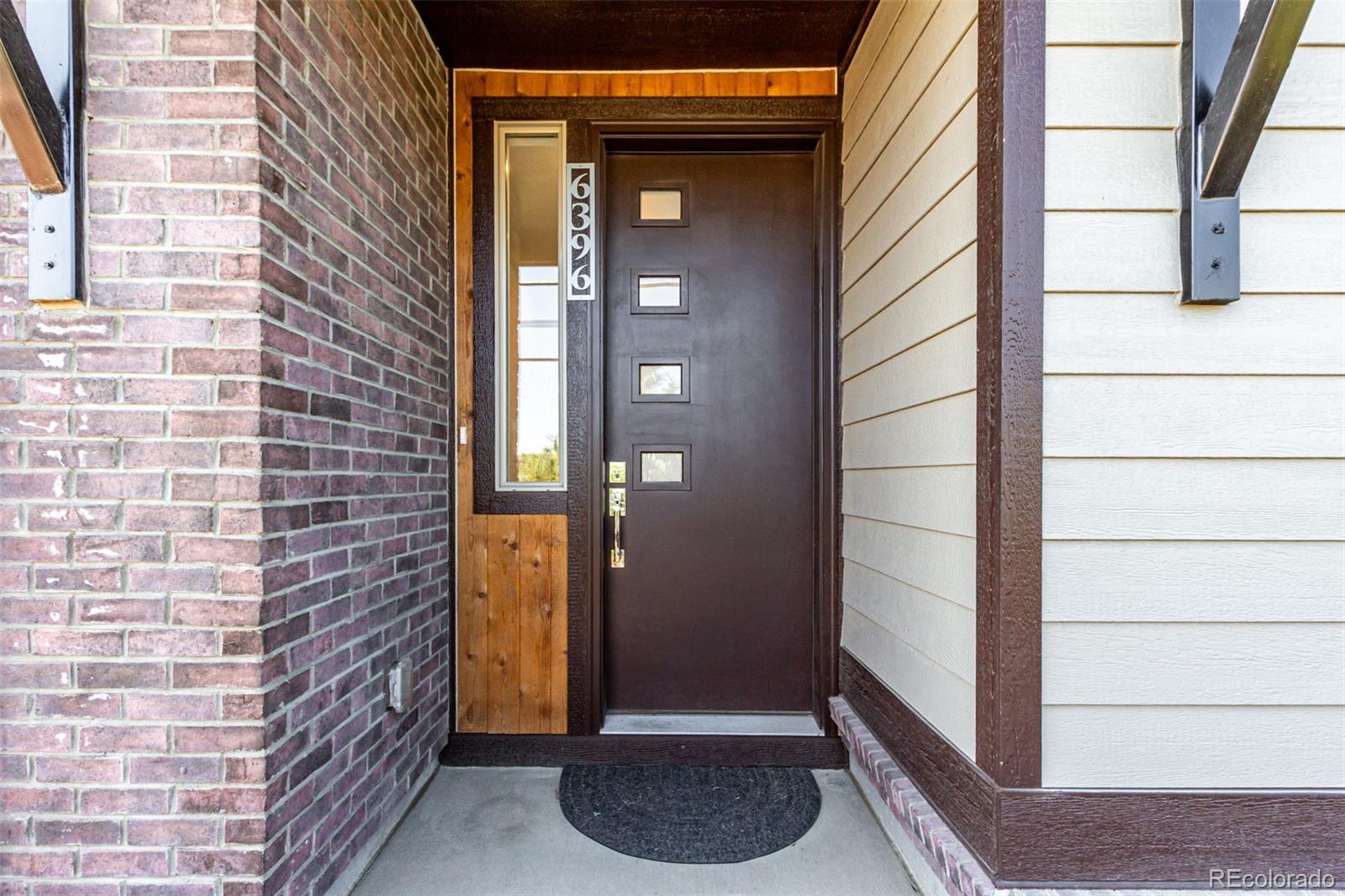 Arvada, Colorado, 80004, United States, 3 Bedrooms Bedrooms, ,2 BathroomsBathrooms,Residential,For Sale,1973817