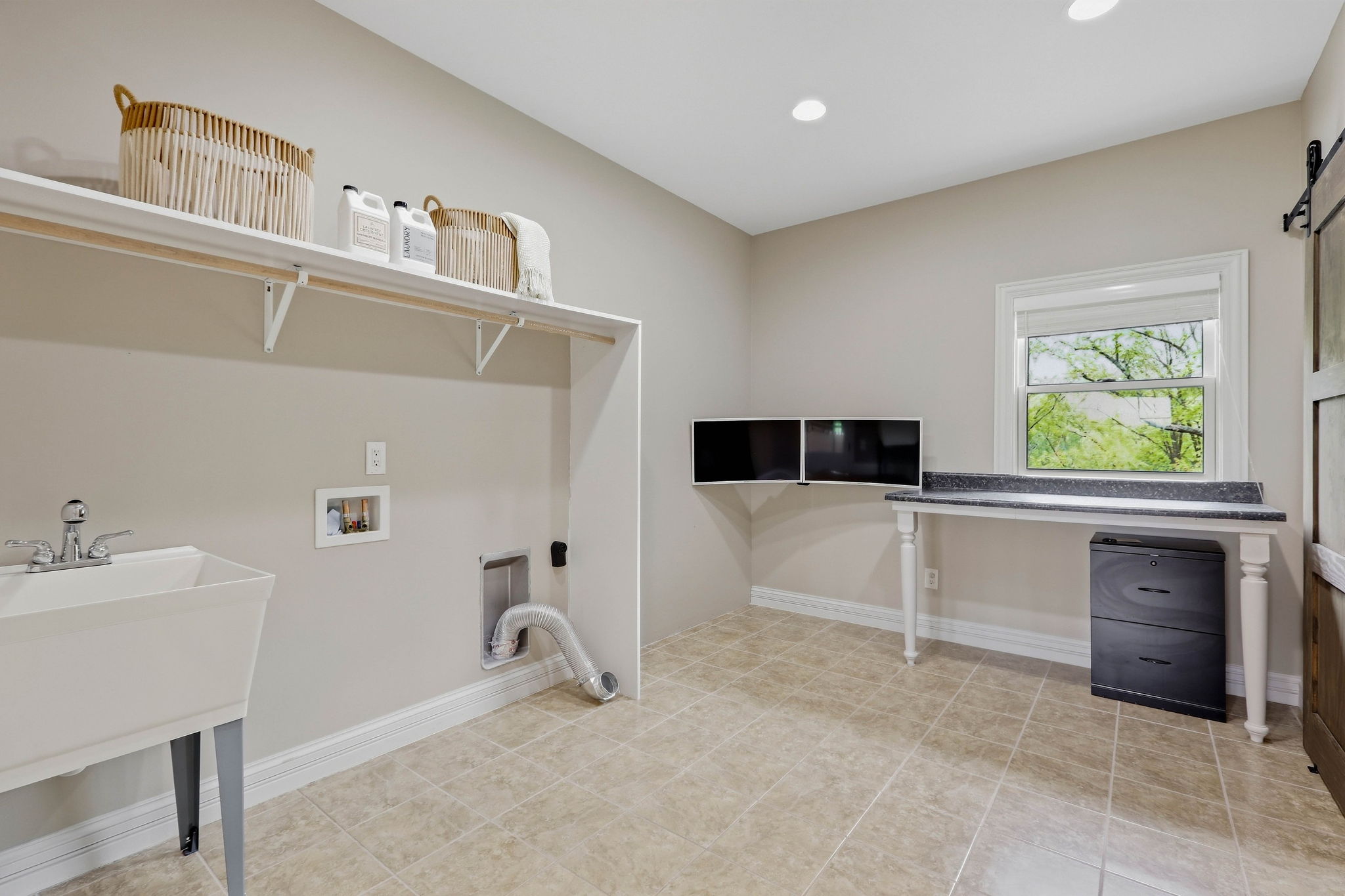  Six Bedroom Zionsville Home Surrounded By Park-Like Acreage - 物件實景