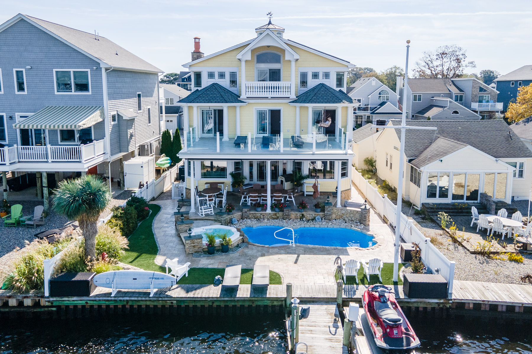  Finely Crafted Riverfront Luxury in Sandy Point - 物件實景