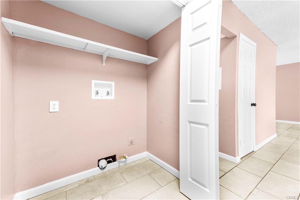 San Bernardino, California, 92407, United States, 4 Bedrooms Bedrooms, ,Residential,For Sale,1995159