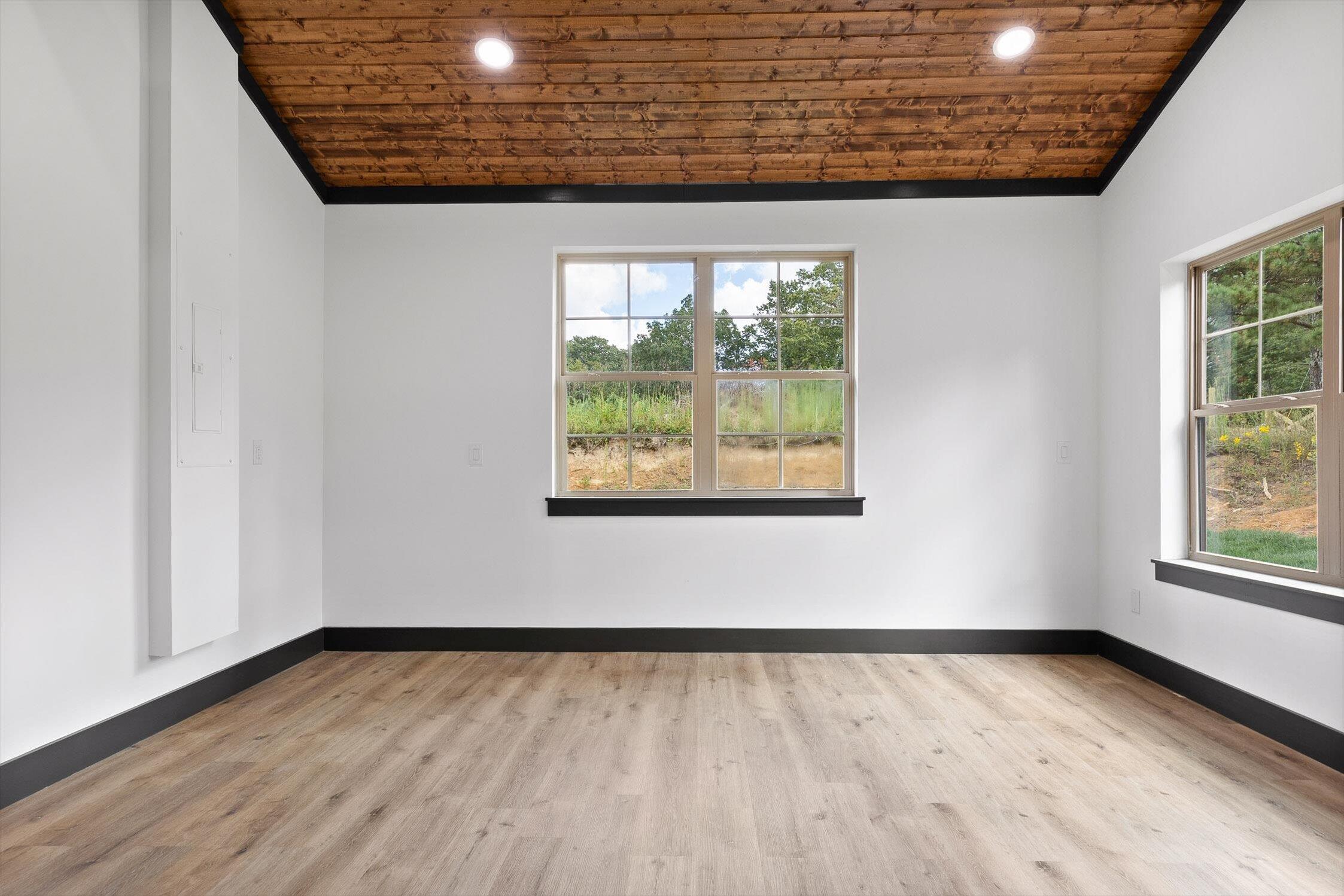 Higdon, Alabama, 35979, United States, 3 Bedrooms Bedrooms, ,2 BathroomsBathrooms,Residential,For Sale,1983057