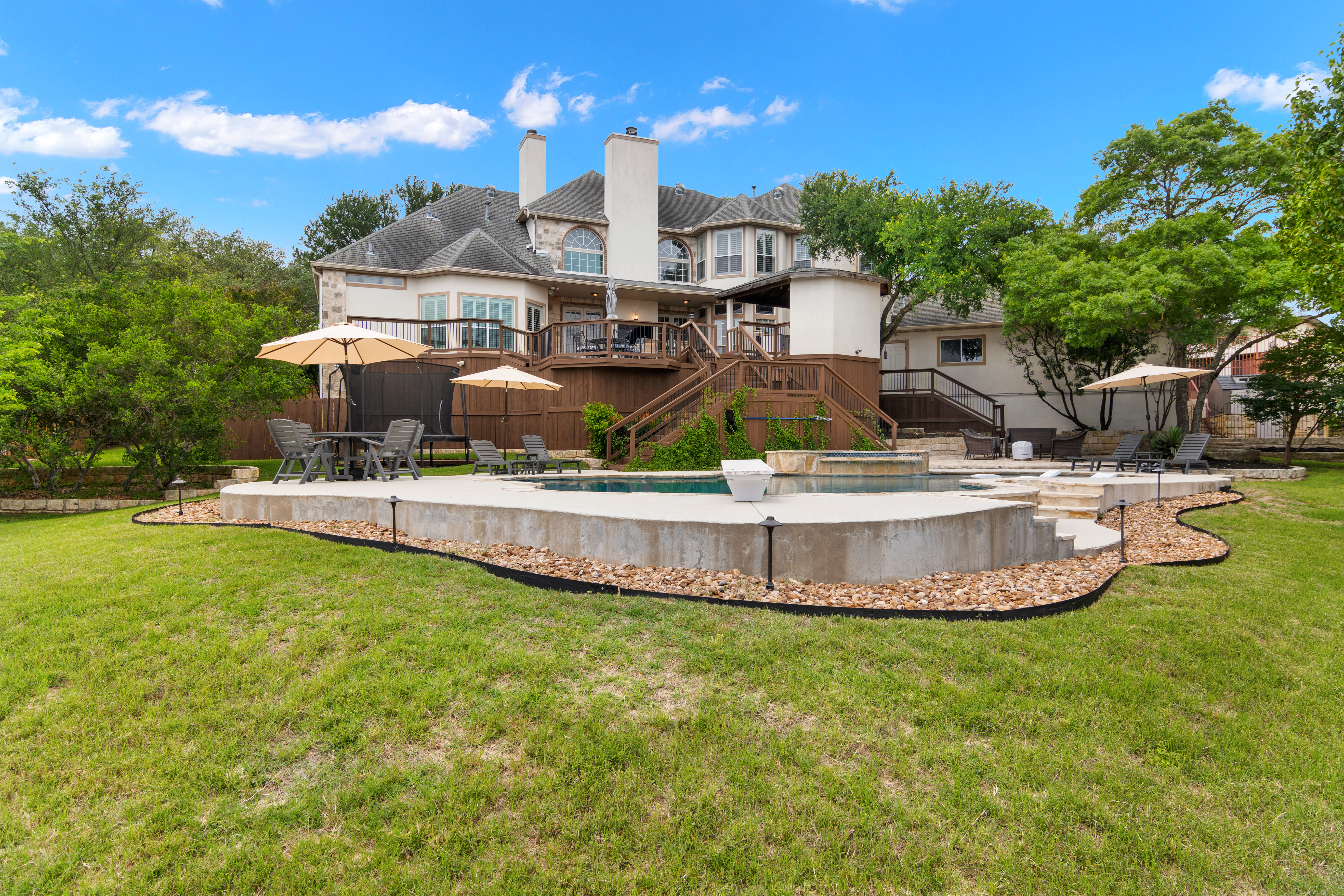  Private Estate Designed for Elevated Living - 物件實景