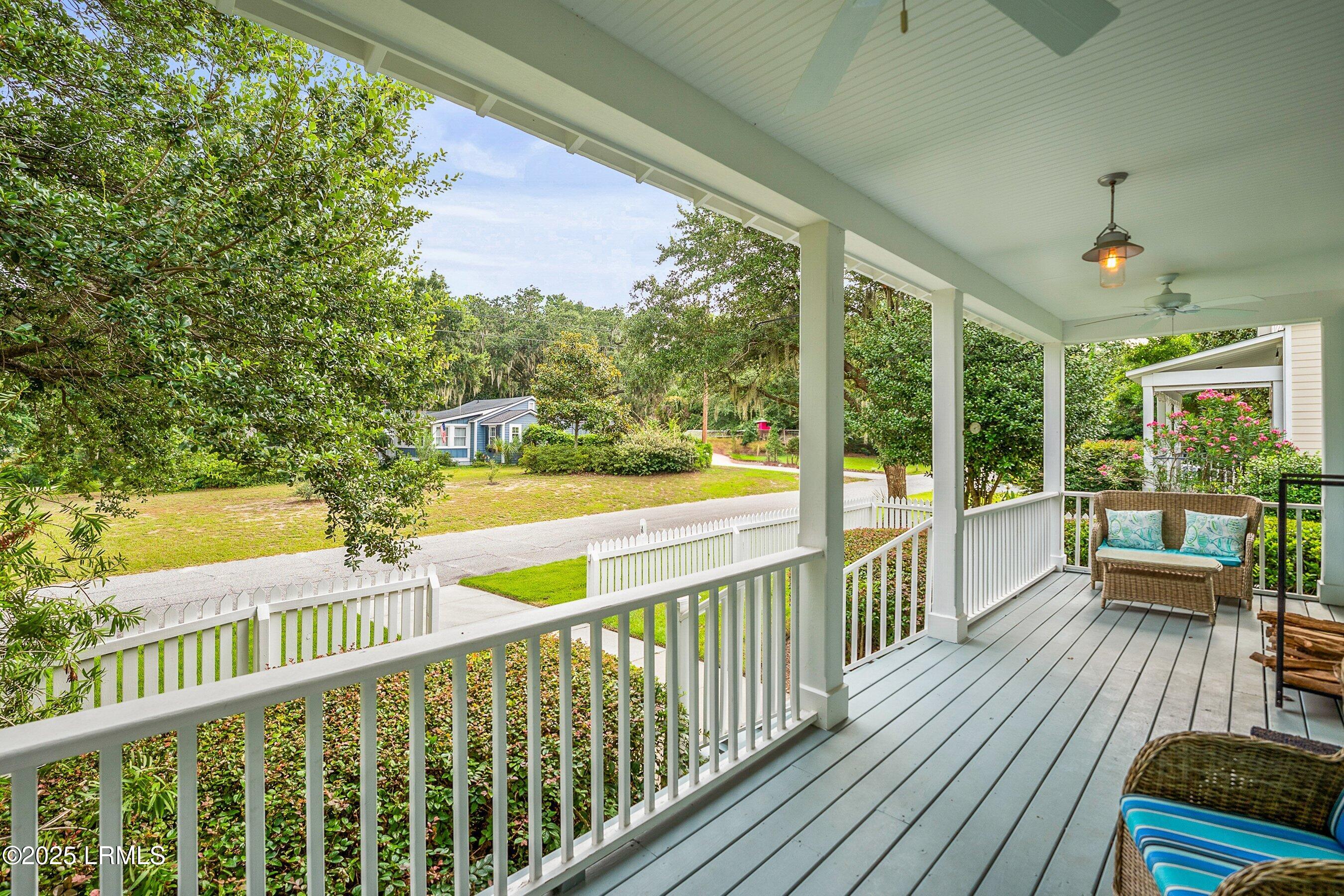 Beaufort, South Carolina, 29902, United States, 3 Bedrooms Bedrooms, ,2 BathroomsBathrooms,Residential,For Sale,1907069