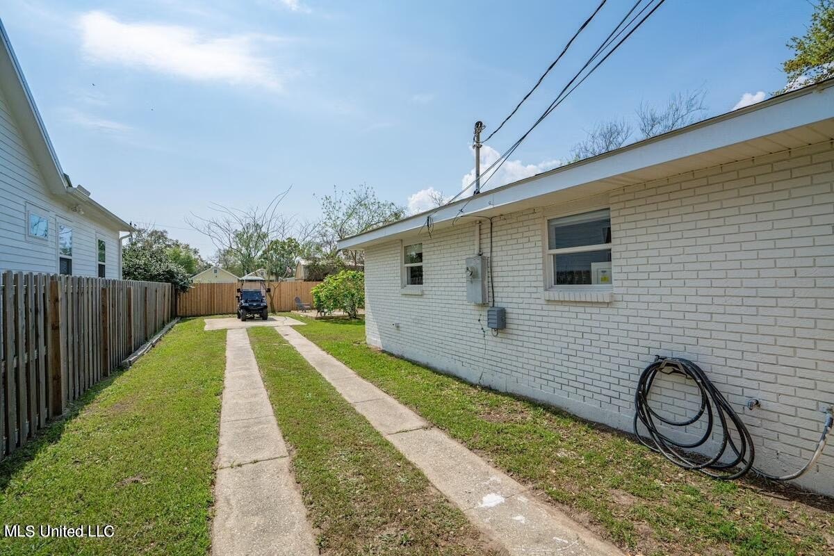 Bay Saint Louis, Mississippi, 39520, United States, 3 Bedrooms Bedrooms, ,2 BathroomsBathrooms,Residential,For Sale,1979454