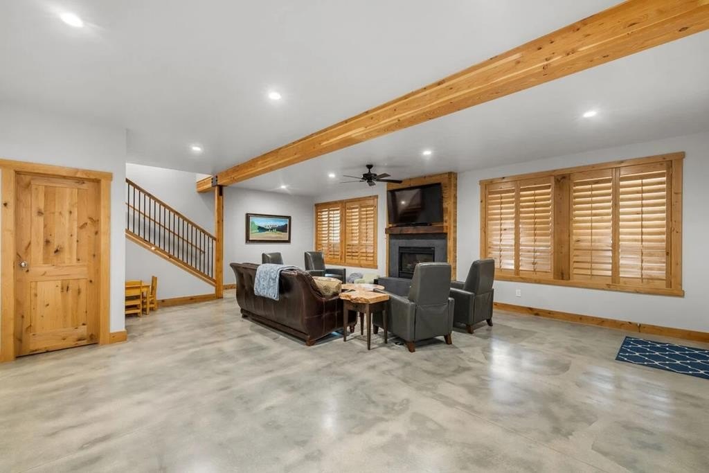 McCall, Idaho, 83638, United States, 8 Bedrooms Bedrooms, ,6 BathroomsBathrooms,Residential,For Sale,1974321