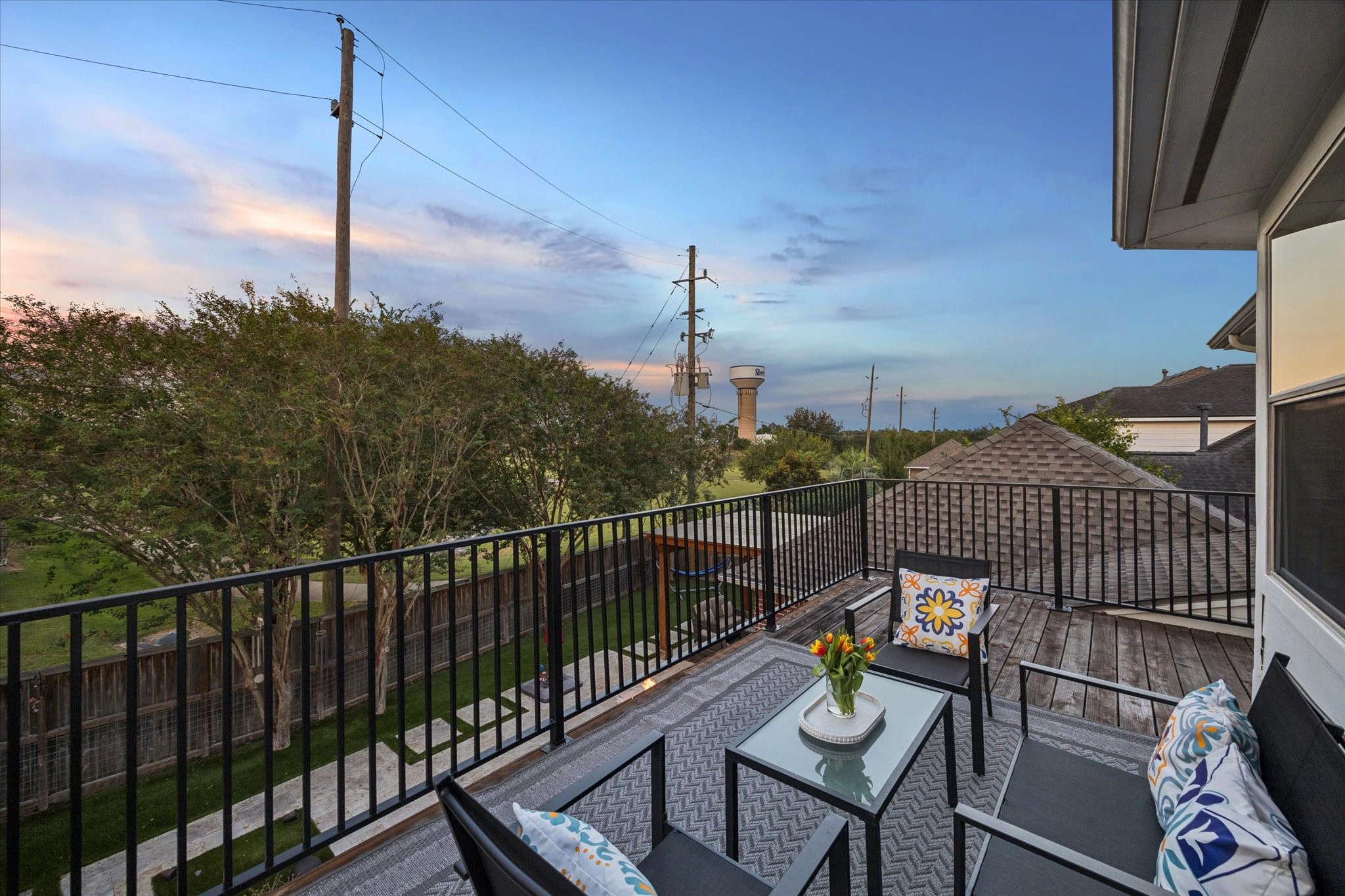  3523 Silvercreek Drive - 物件實景