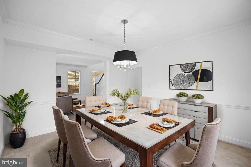 Upper Marlboro, Maryland, 20772, United States, 5 Bedrooms Bedrooms, ,4 BathroomsBathrooms,Residential,For Sale,1988890