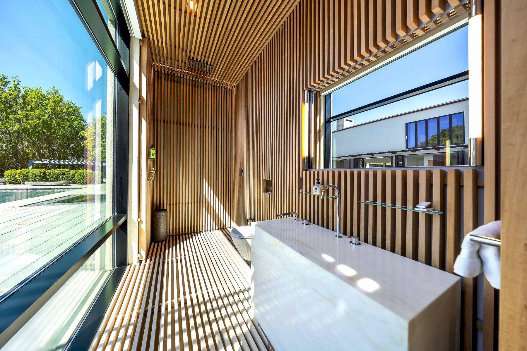  ECO-LUXE MODERN MASTERPIECE UNVEILED, BRIDGEHAMPTON SOUTH - 物件實景