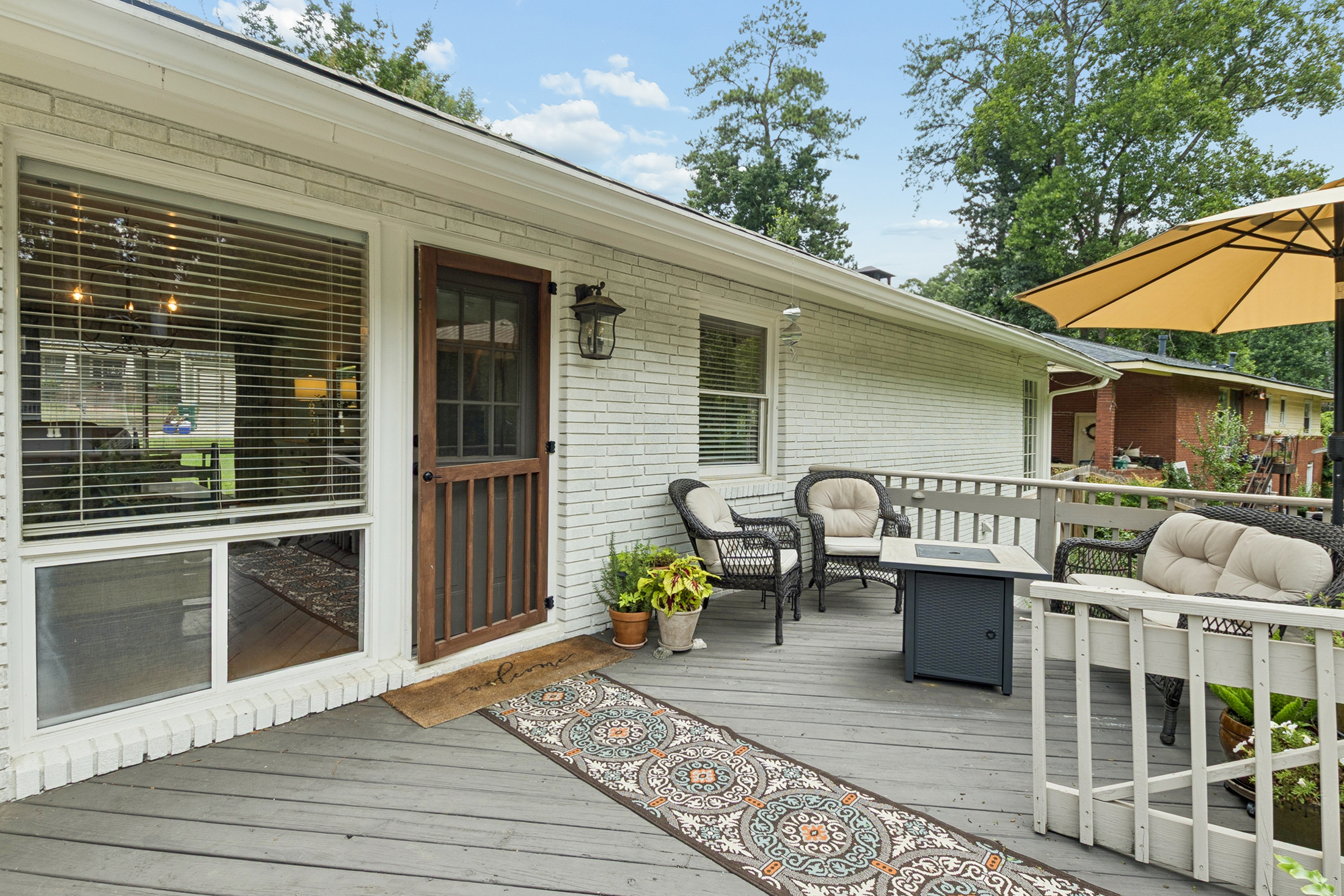  Updated Ranch in Coveted Forest Hills - 物件實景