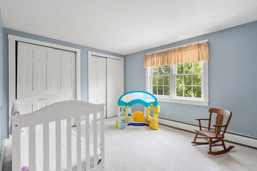 Paxton, Massachusetts, 01612, United States, 4 Bedrooms Bedrooms, ,4 BathroomsBathrooms,Residential,For Sale,1940308