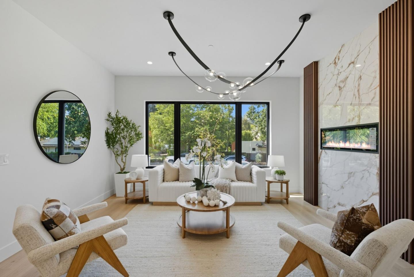 Menlo Park, California, 94025, United States, 6 Bedrooms Bedrooms, ,7 BathroomsBathrooms,Residential,For Sale,1947482
