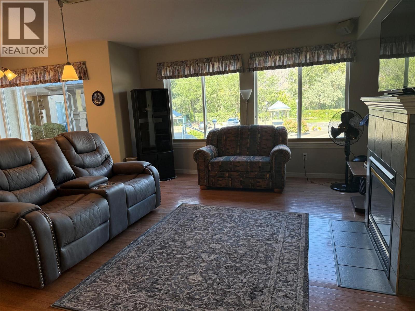 KAMLOOPS, British Columbia, V2C 1W9, CA, 3 Bedrooms Bedrooms, ,2 BathroomsBathrooms,Residential,For Sale,1949054