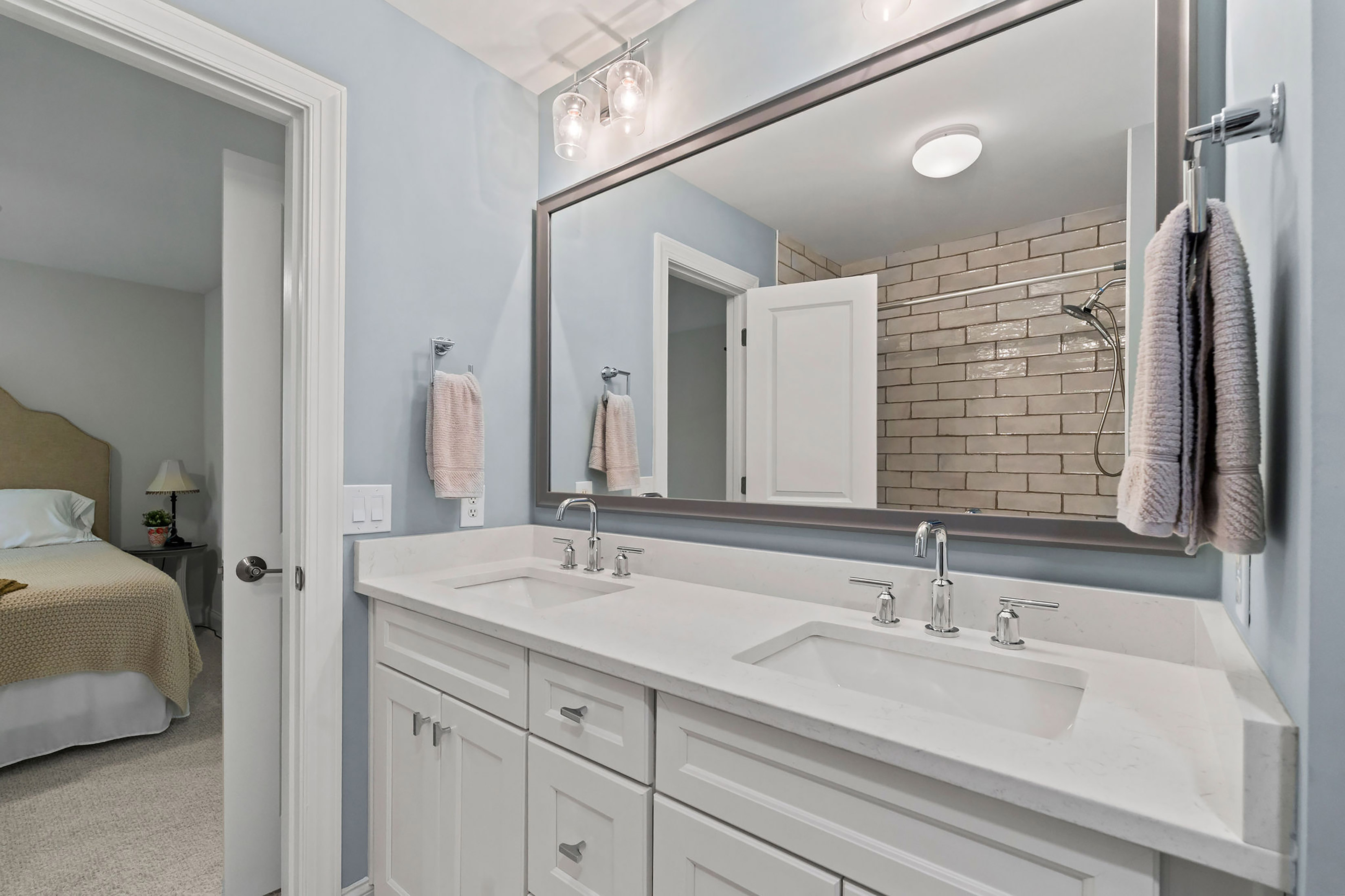  Roswell Home Blends Charm, Privacy and Location - 物件實景