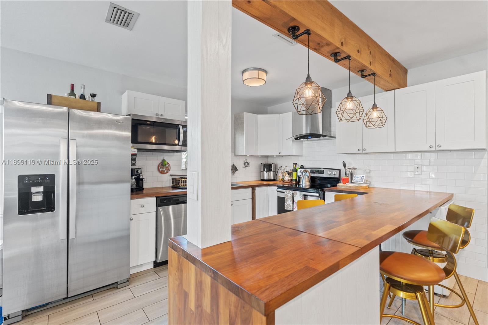 Hollywood, Florida, 33020, United States, 3 Bedrooms Bedrooms, ,2 BathroomsBathrooms,Residential,For Sale,1967684