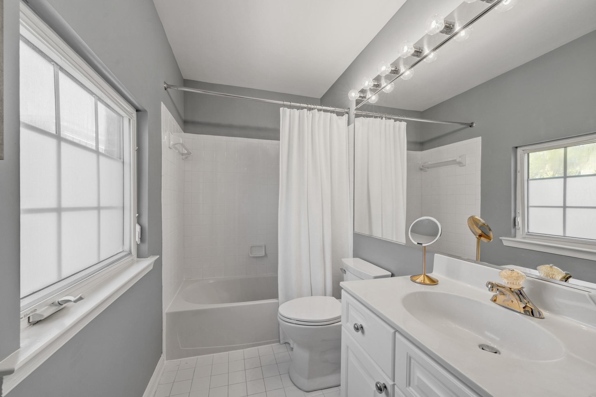  12076 Kinsley Place, Reston, VA, 20190 - 物件實景