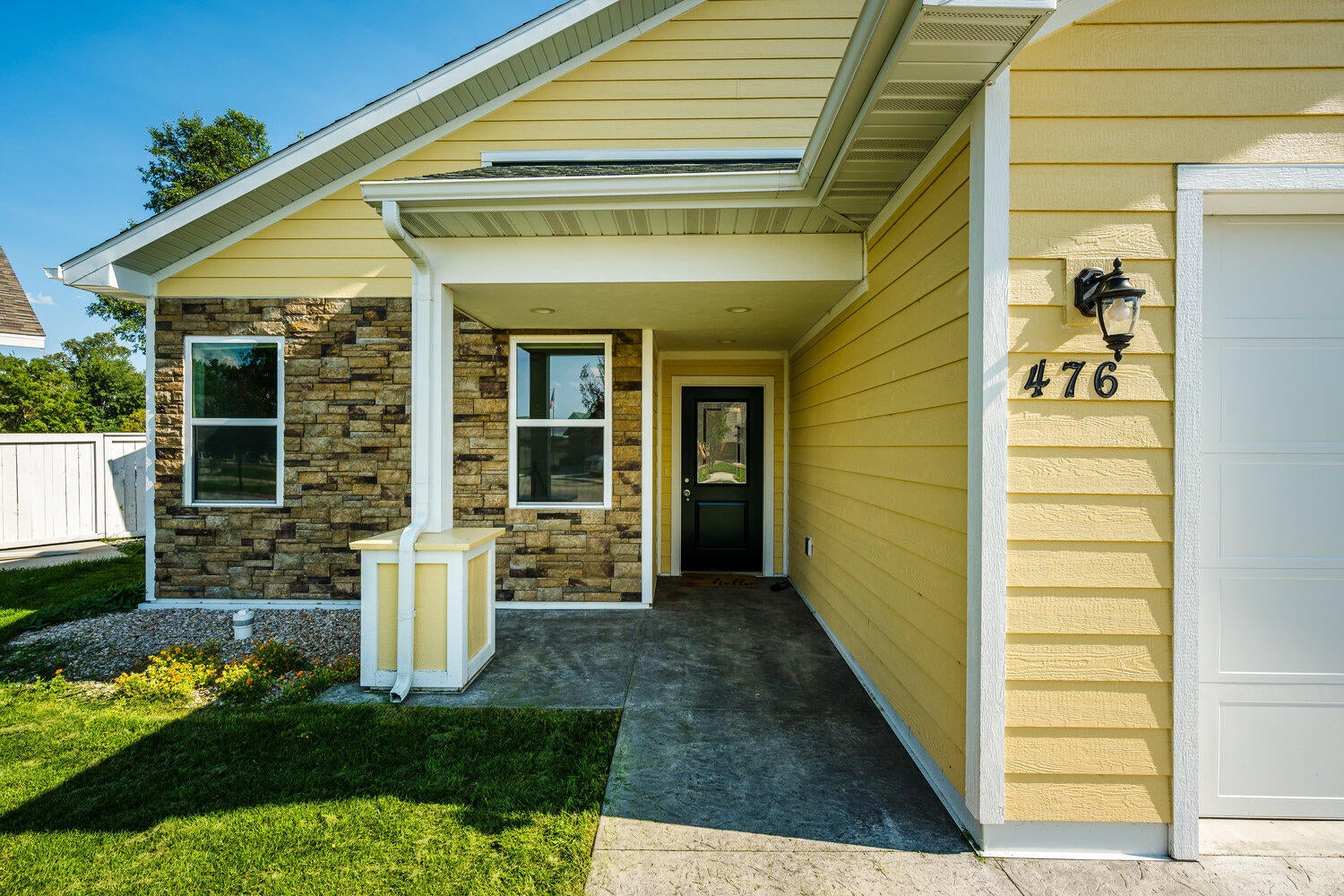 Sheridan, Wyoming, 82801, United States, 4 Bedrooms Bedrooms, ,3 BathroomsBathrooms,Residential,For Sale,1978363