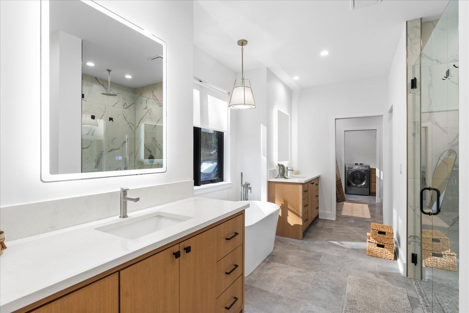 Whitwell, Tennessee, 37397, United States, 3 Bedrooms Bedrooms, ,3 BathroomsBathrooms,Residential,For Sale,1980054