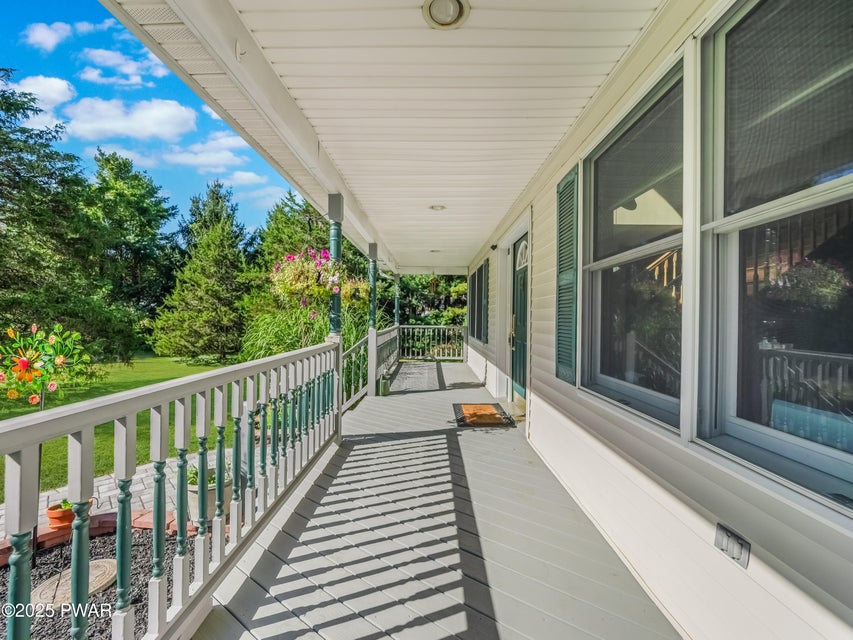 Milford, Pennsylvania, 18337, United States, 3 Bedrooms Bedrooms, ,3 BathroomsBathrooms,Residential,For Sale,1981276