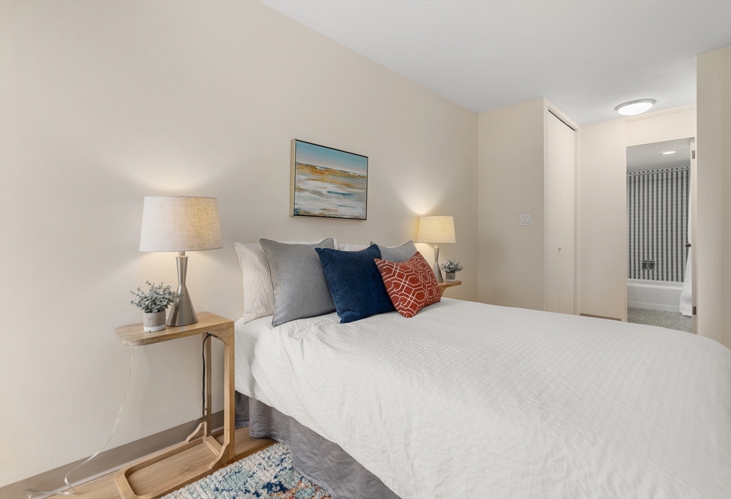 Cambridge, Massachusetts, 02138, United States, 1 Bedroom Bedrooms, ,1 BathroomBathrooms,Residential,For Sale,1940724