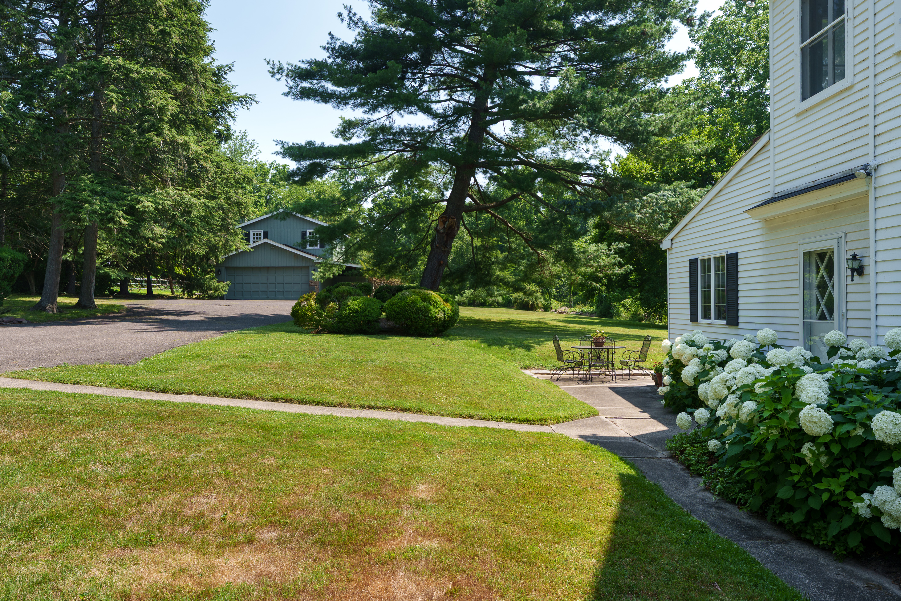  Historic Elegance Meets Everyday Living on Two Beautiful Acres - 物件實景