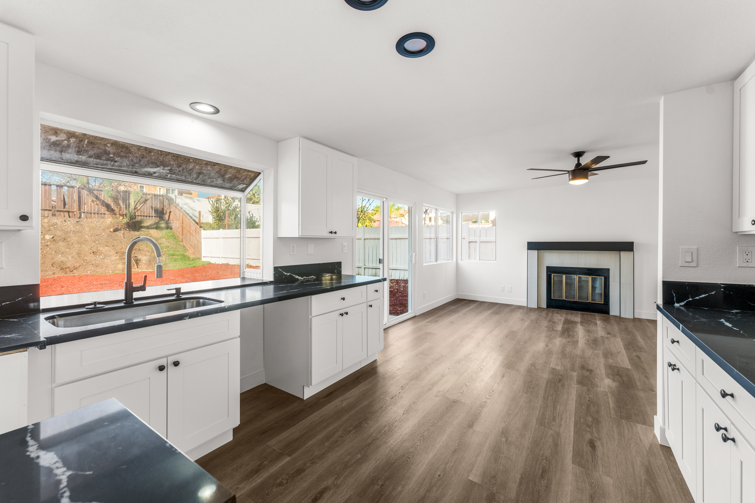 Lake Elsinore, California, 92530, United States, 4 Bedrooms Bedrooms, ,3 BathroomsBathrooms,Residential,For Sale,2005487