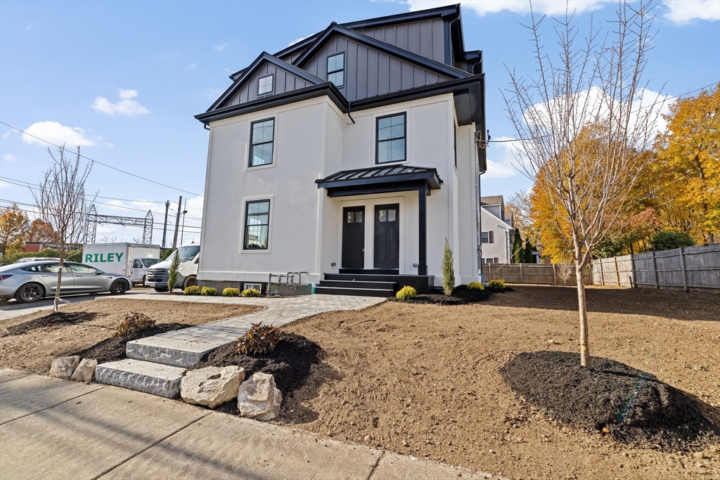 Boston, Massachusetts, 02132, United States, 3 Bedrooms Bedrooms, ,2 BathroomsBathrooms,Residential,For Sale,1991771