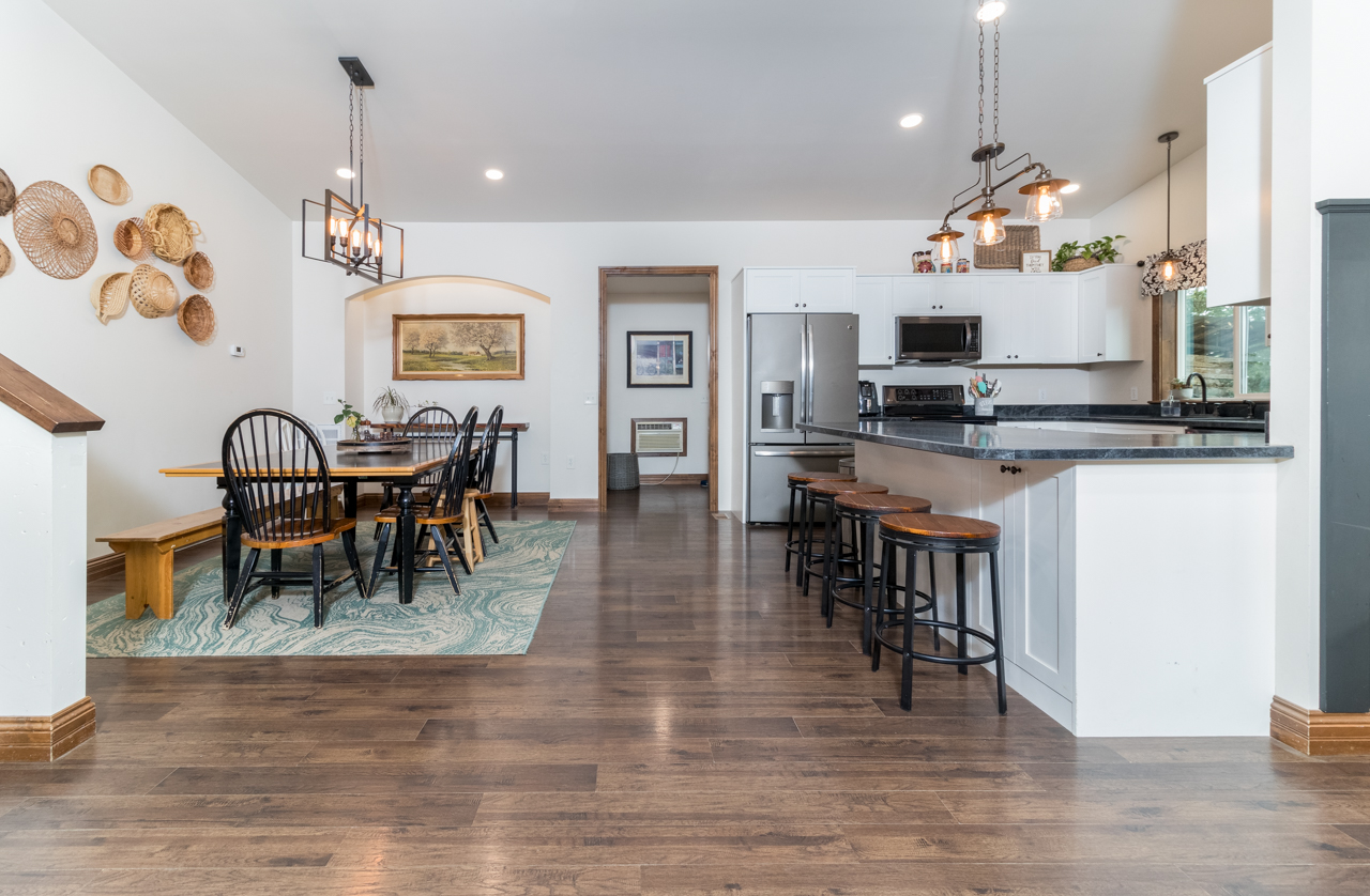 Bonners Ferry, Idaho, 83805, United States, 5 Bedrooms Bedrooms, ,3 BathroomsBathrooms,Residential,For Sale,1942969