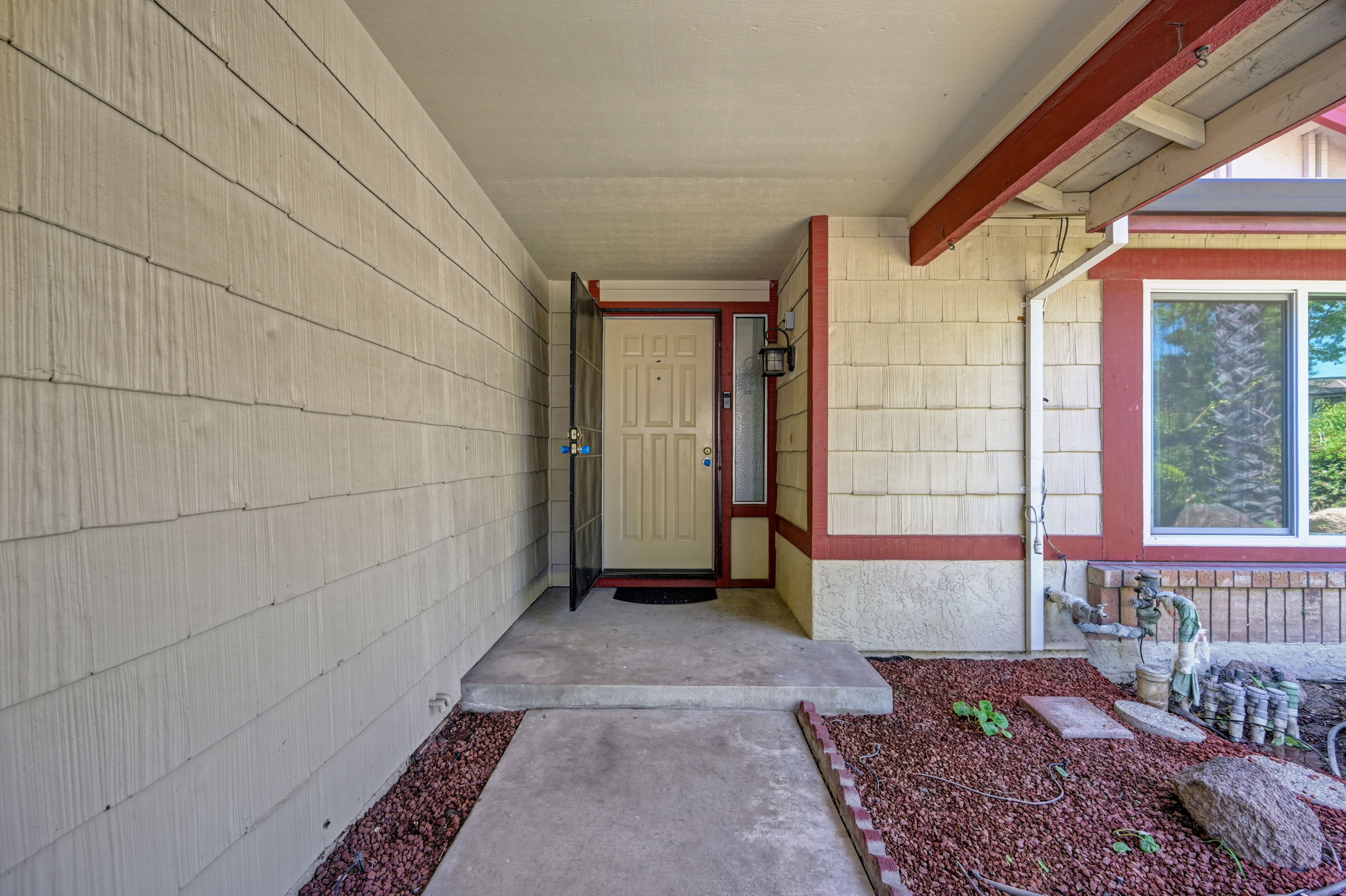  7613 Black Bear Drive, Sacramento, CA 95843 - 物件實景
