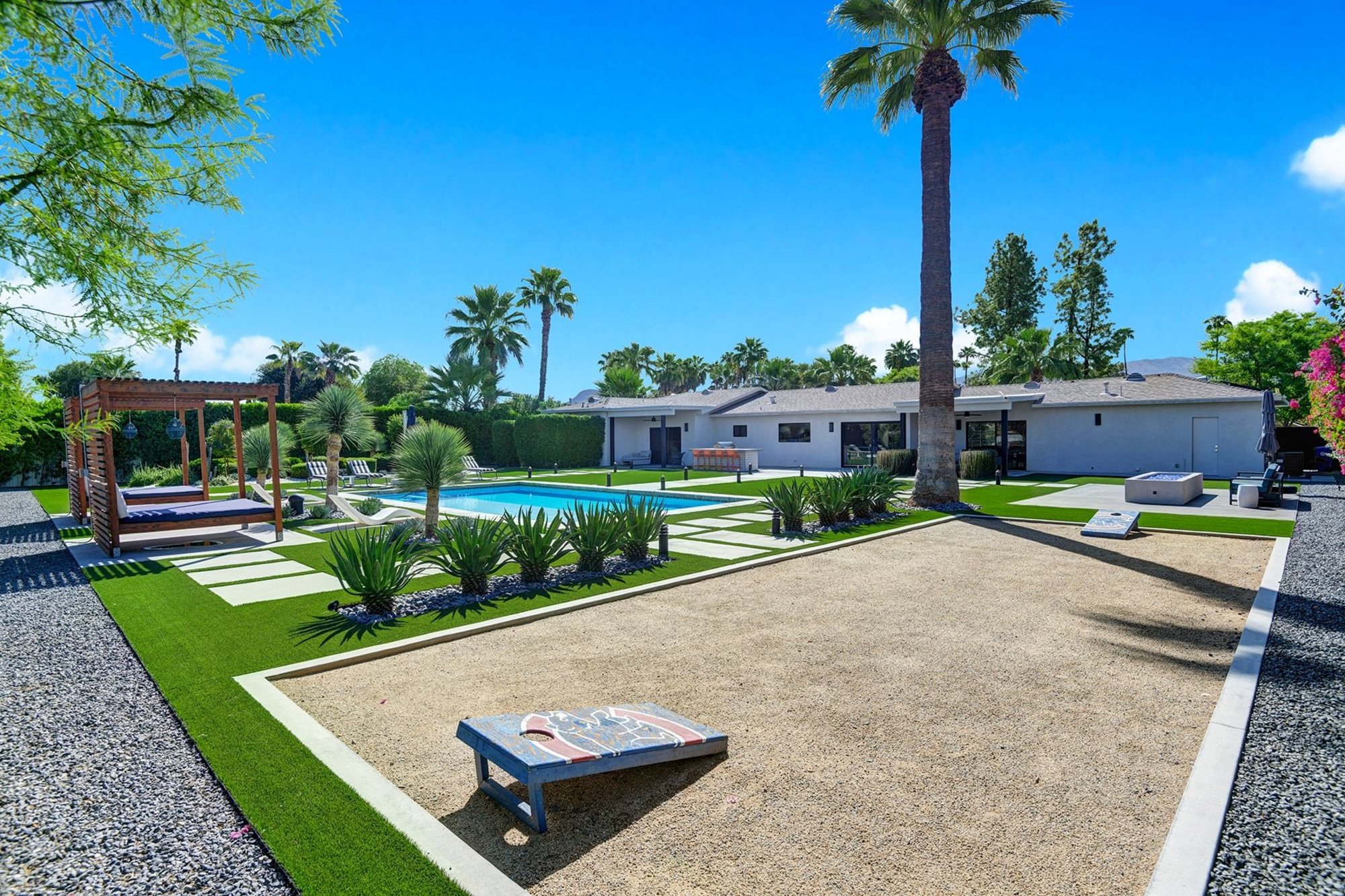  Rancho Mirage Reimagined Mid-Century Retreat an Expansive .43-Acre Lot - 物件實景