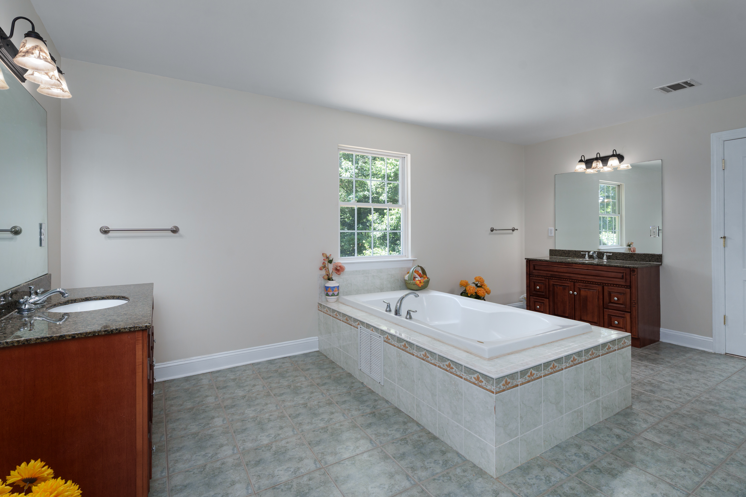  Privacy, Space and Prestige in West Windsor - 物件實景