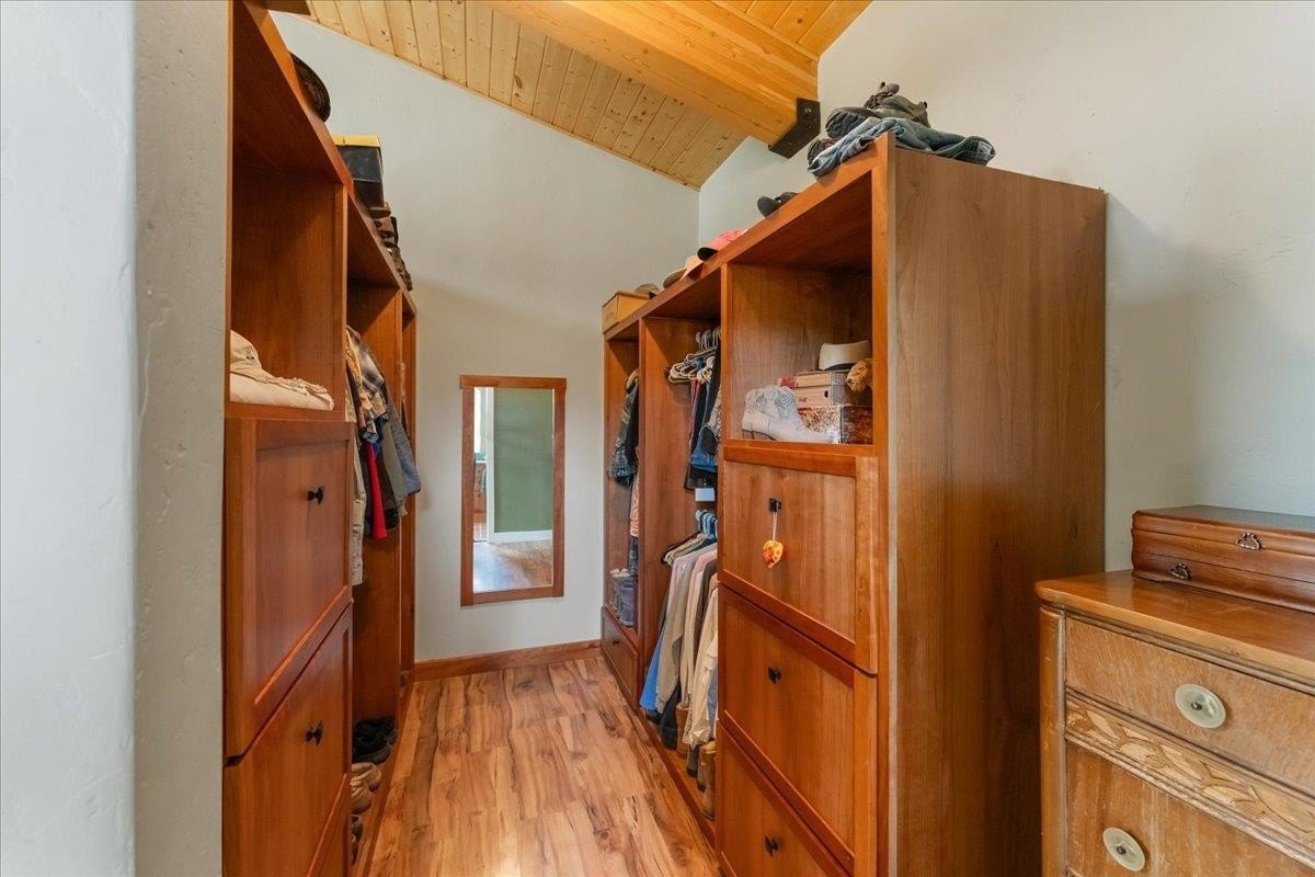 Weed, California, 96094, United States, 4 Bedrooms Bedrooms, ,3 BathroomsBathrooms,Residential,For Sale,2038321