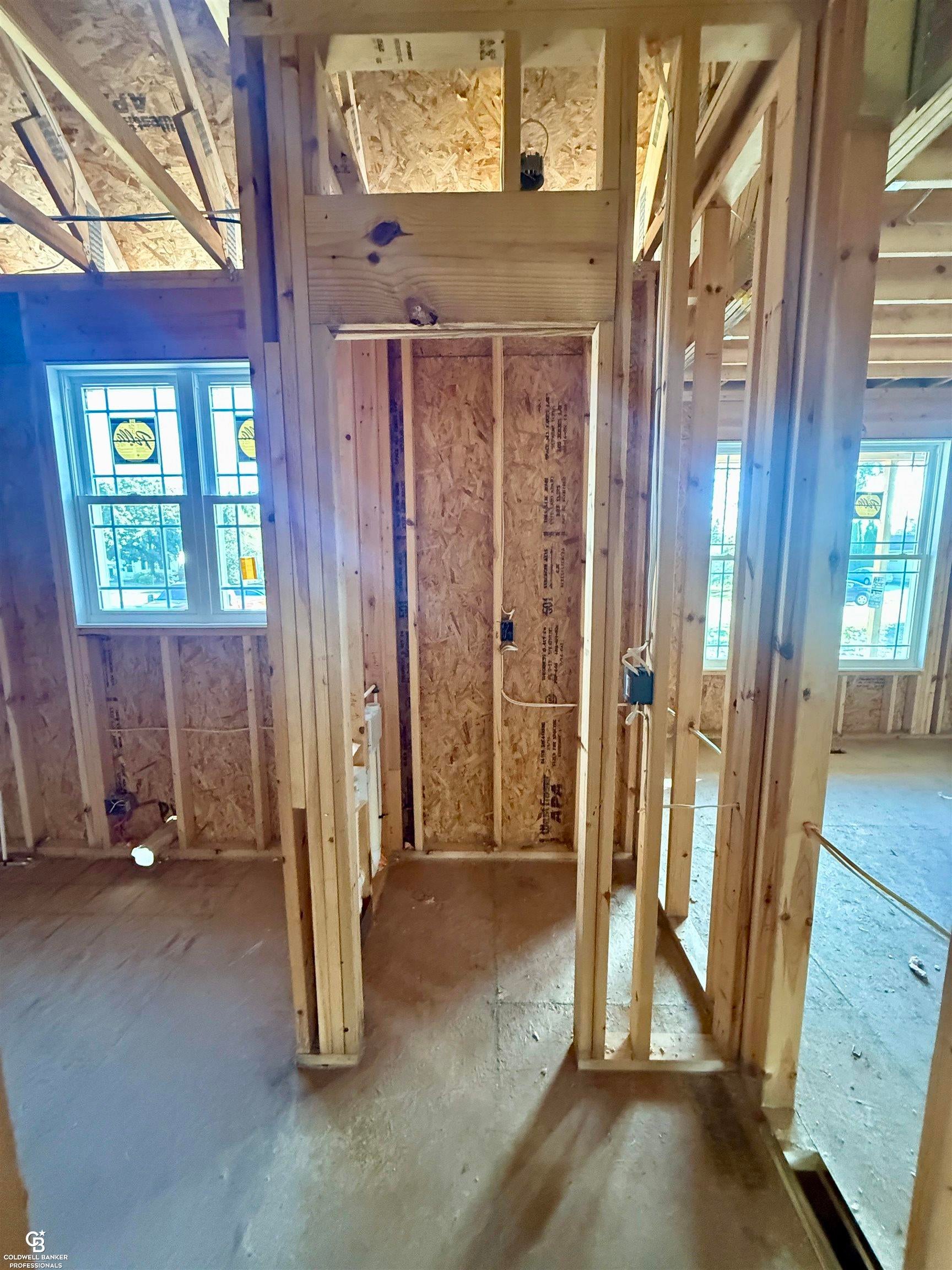 Saint Clair, Michigan, 48079, United States, 5 Bedrooms Bedrooms, ,3 BathroomsBathrooms,Residential,For Sale,1868315