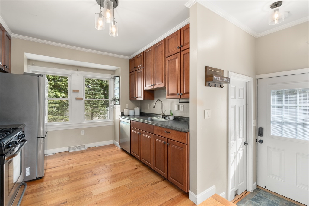 Hudson, Massachusetts, 01749, United States, 3 Bedrooms Bedrooms, ,2 BathroomsBathrooms,Residential,For Sale,1947997