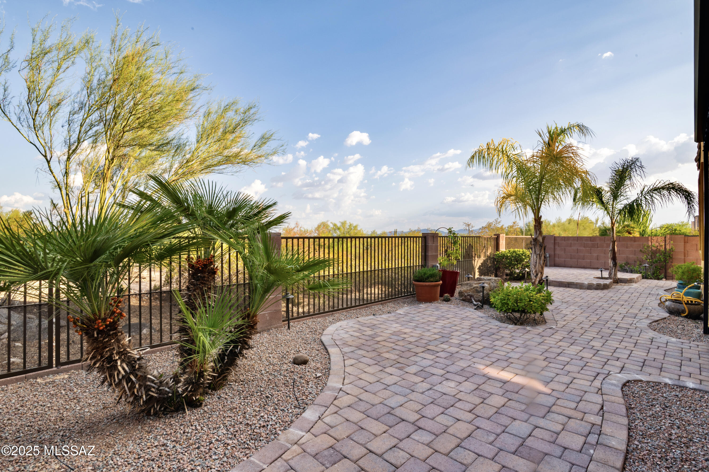 Marana, Arizona, 85658, United States, 3 Bedrooms Bedrooms, ,3 BathroomsBathrooms,Residential,For Sale,1926095