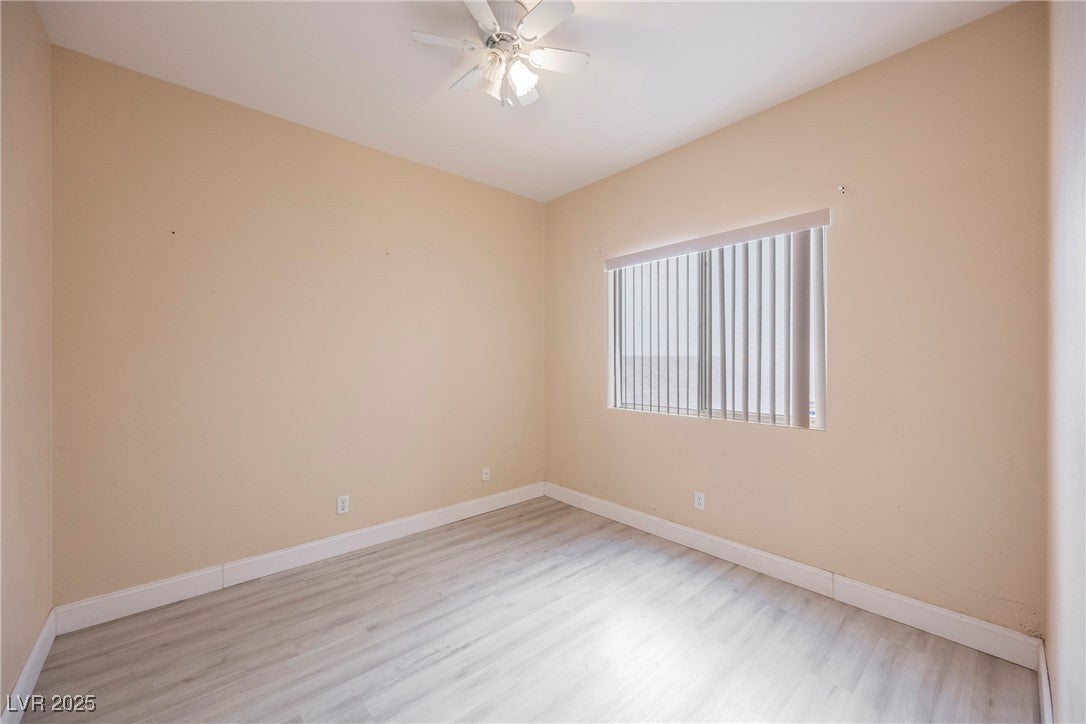 Henderson, Nevada, 89015, United States, 5 Bedrooms Bedrooms, ,2 BathroomsBathrooms,Residential,For Sale,1976773