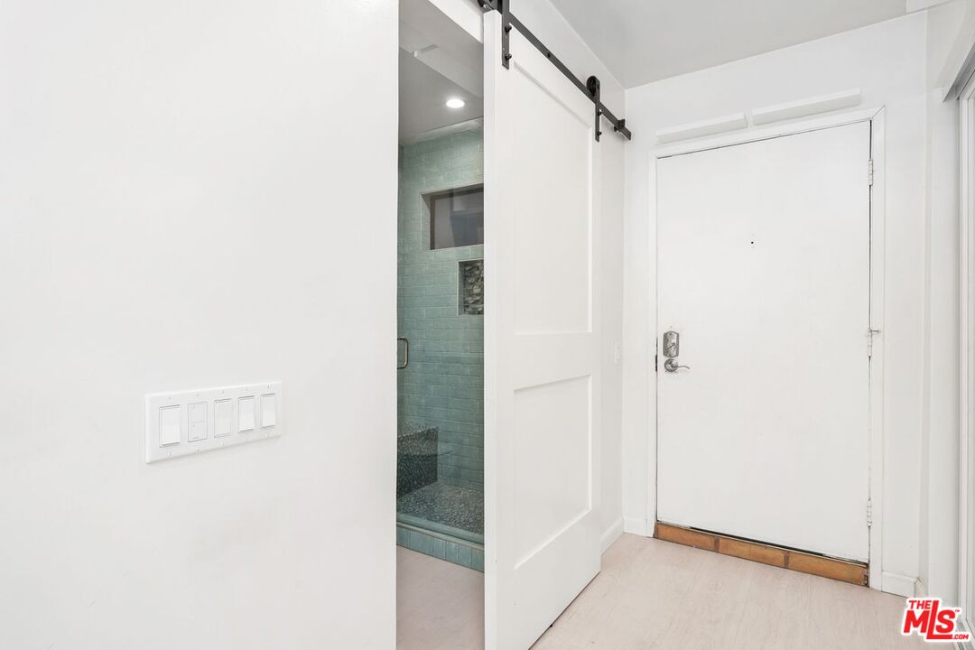 Malibu, California, 90265, United States, ,1 BathroomBathrooms,Residential,For Sale,1999798