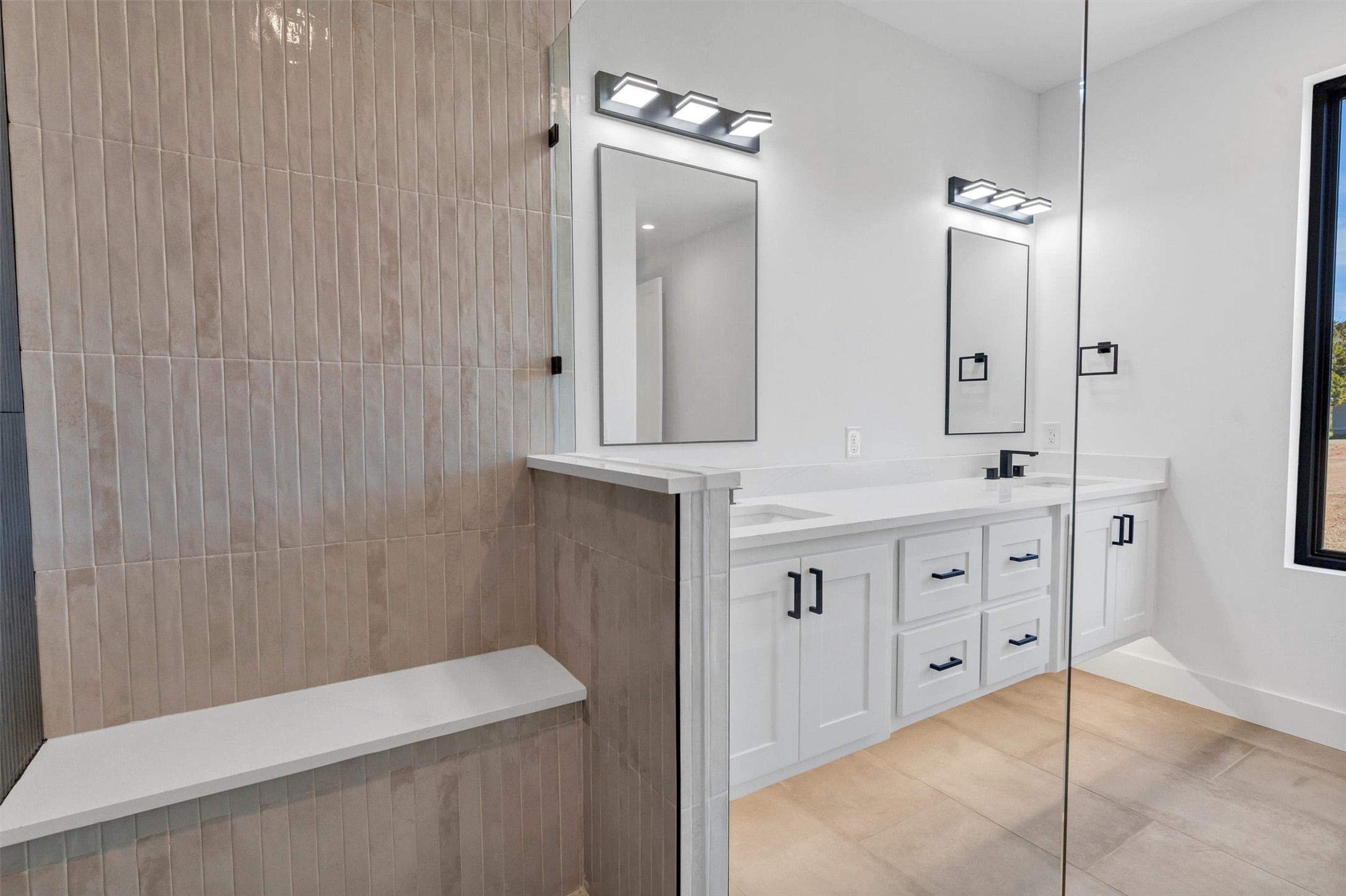 Graford, Texas, 76449, United States, 3 Bedrooms Bedrooms, ,2 BathroomsBathrooms,Residential,For Sale,2005673