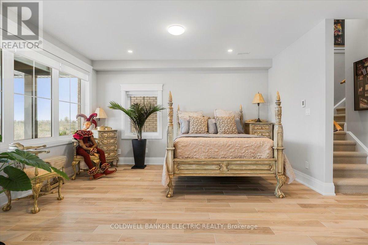 PETERBOROUGH NORTH (NORTH), Ontario, K9K 0H7, CA, 5 Bedrooms Bedrooms, ,4 BathroomsBathrooms,Residential,For Sale,1827816