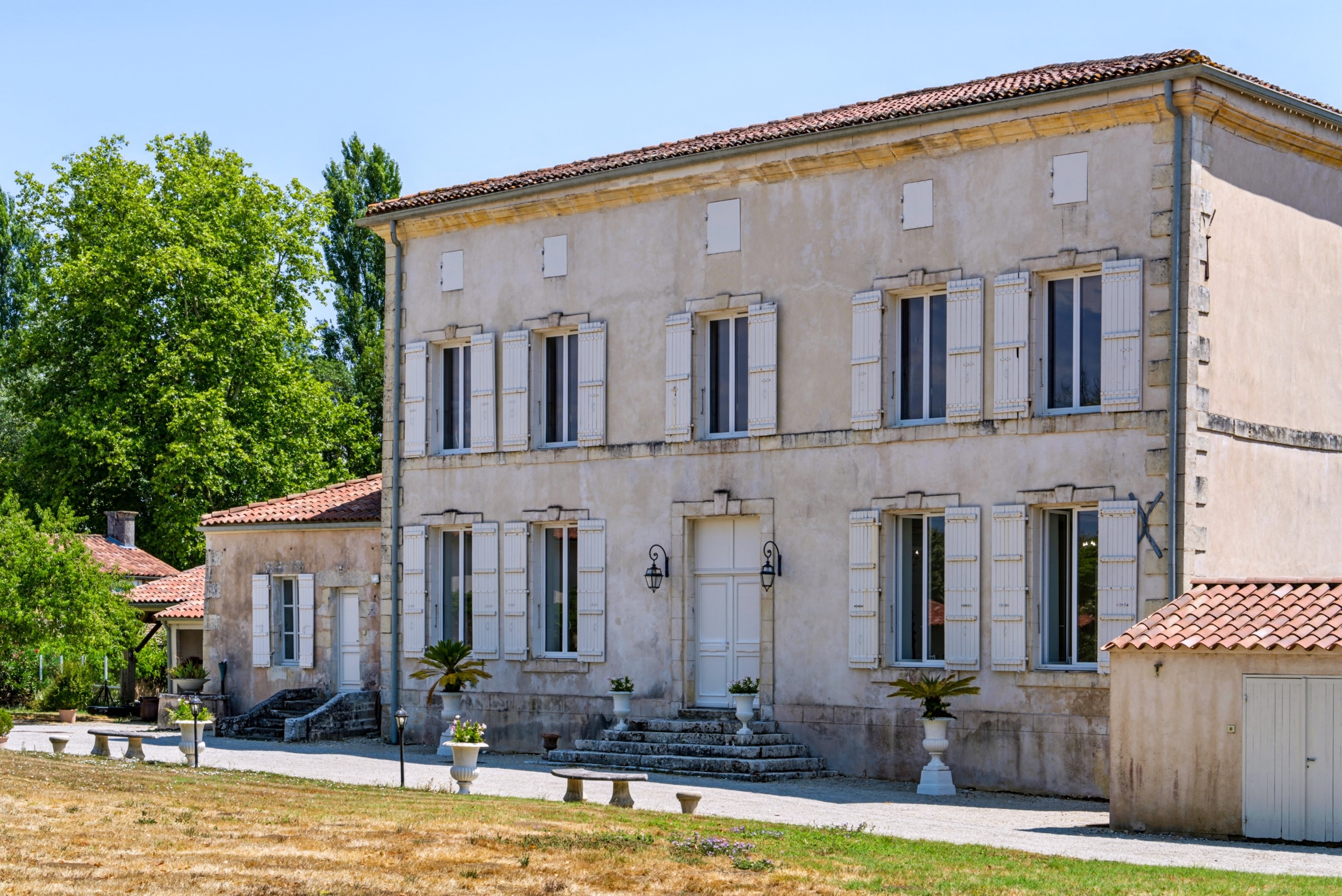  The privilege of a centuries-old estate, the elegance of a refined way of life,… - 物件實景