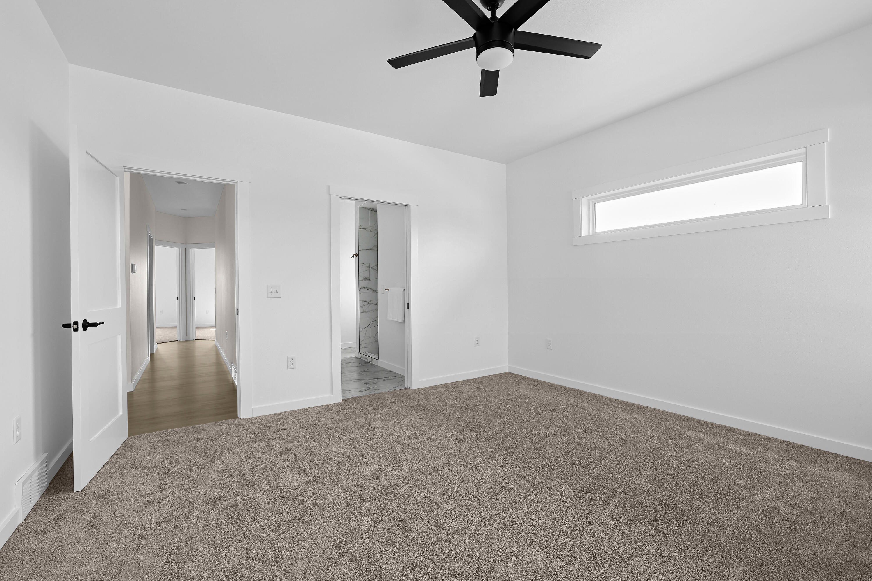 Holmen, Wisconsin, 54636, United States, 3 Bedrooms Bedrooms, ,2 BathroomsBathrooms,Residential,For Sale,1779685
