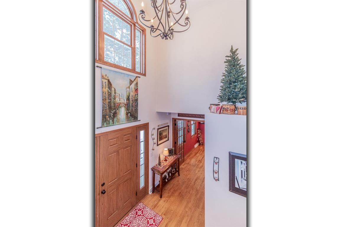 New London, Wisconsin, 54961-8857, United States, 4 Bedrooms Bedrooms, ,4 BathroomsBathrooms,Residential,For Sale,2001494