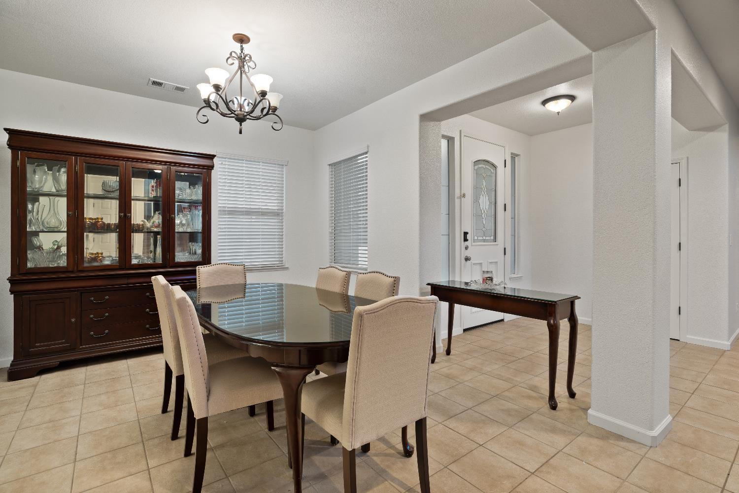 Riverbank, California, 95367, United States, 4 Bedrooms Bedrooms, ,3 BathroomsBathrooms,Residential,For Sale,1974513