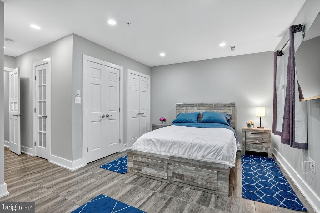 Washington, District of Columbia, 20010, United States, 2 Bedrooms Bedrooms, ,2 BathroomsBathrooms,Residential,For Sale,1975364