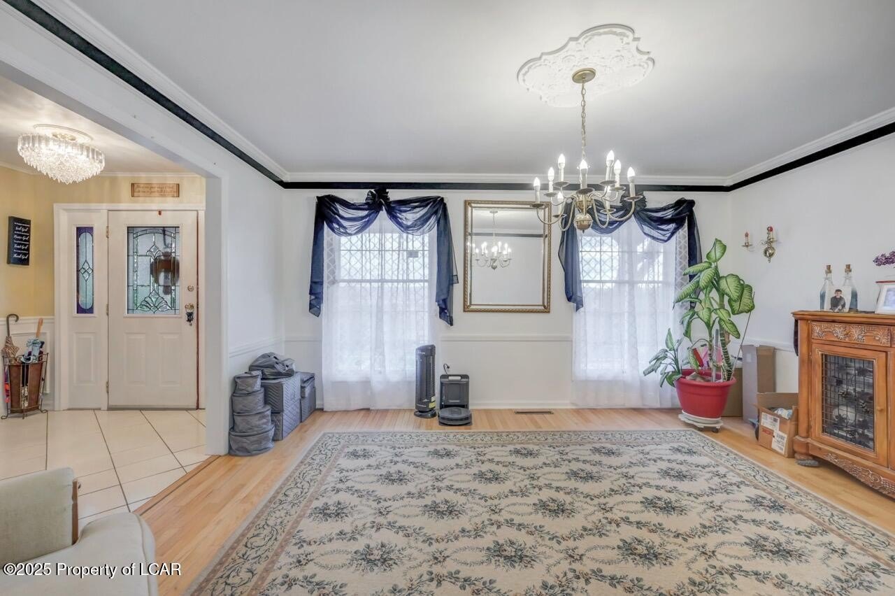 Sugarloaf, Pennsylvania, 18249, United States, 4 Bedrooms Bedrooms, ,3 BathroomsBathrooms,Residential,For Sale,1996756