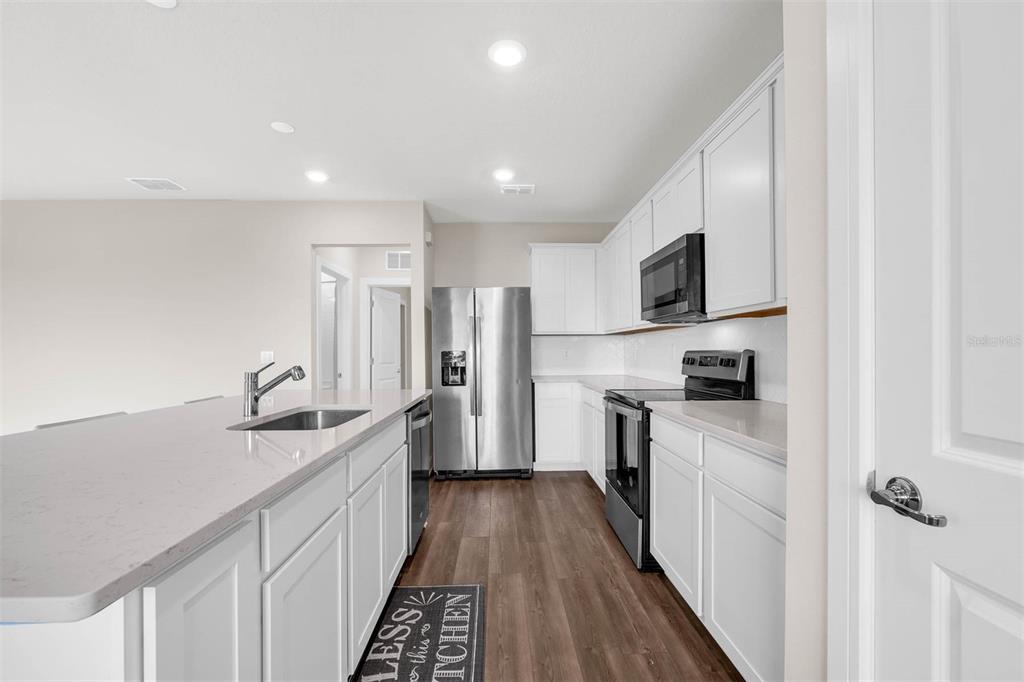 Clermont, Florida, 34714, United States, 5 Bedrooms Bedrooms, ,3 BathroomsBathrooms,Residential,For Sale,1875978