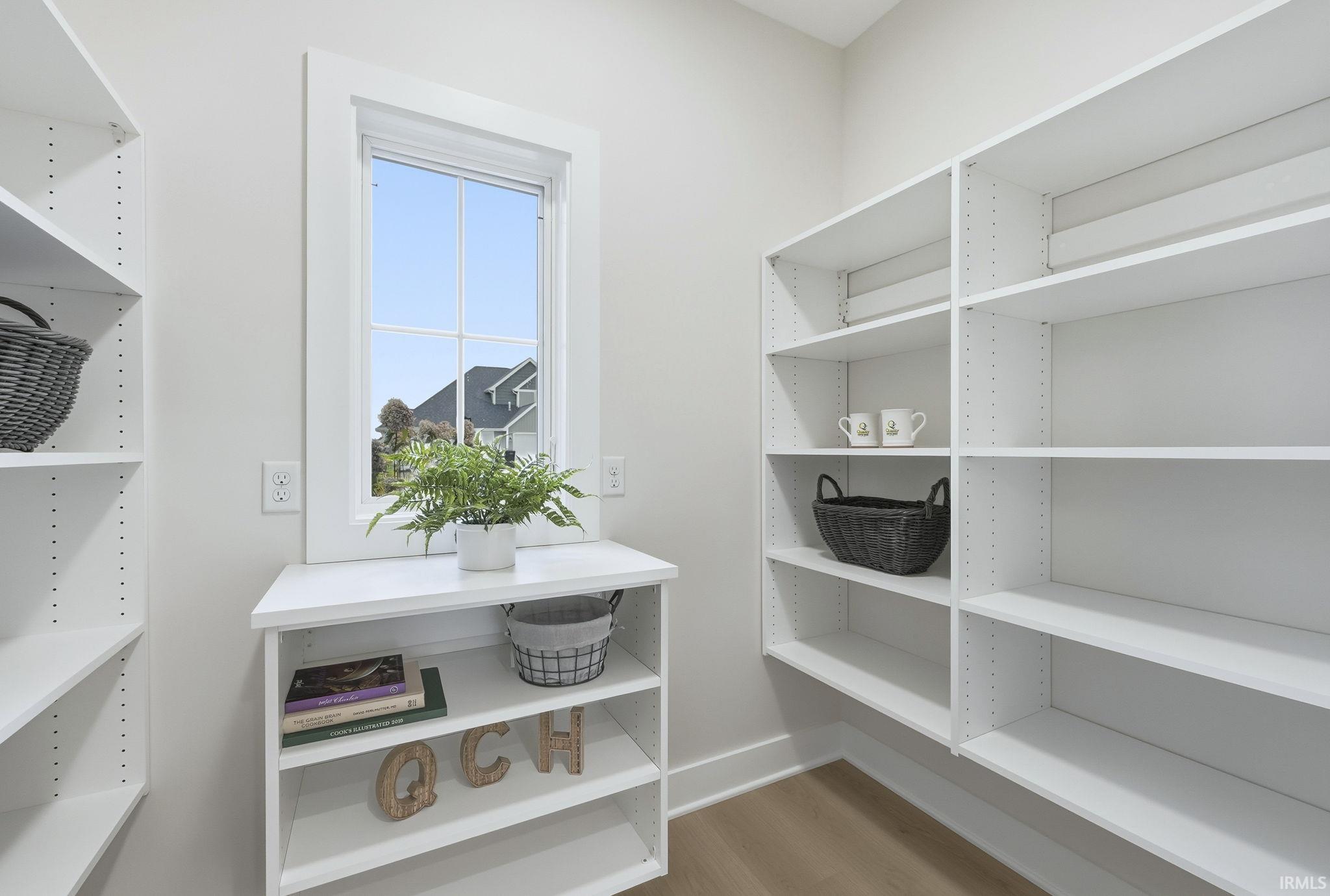 Fort Wayne, Indiana, 46835, United States, 3 Bedrooms Bedrooms, ,2 BathroomsBathrooms,Residential,For Sale,1980547